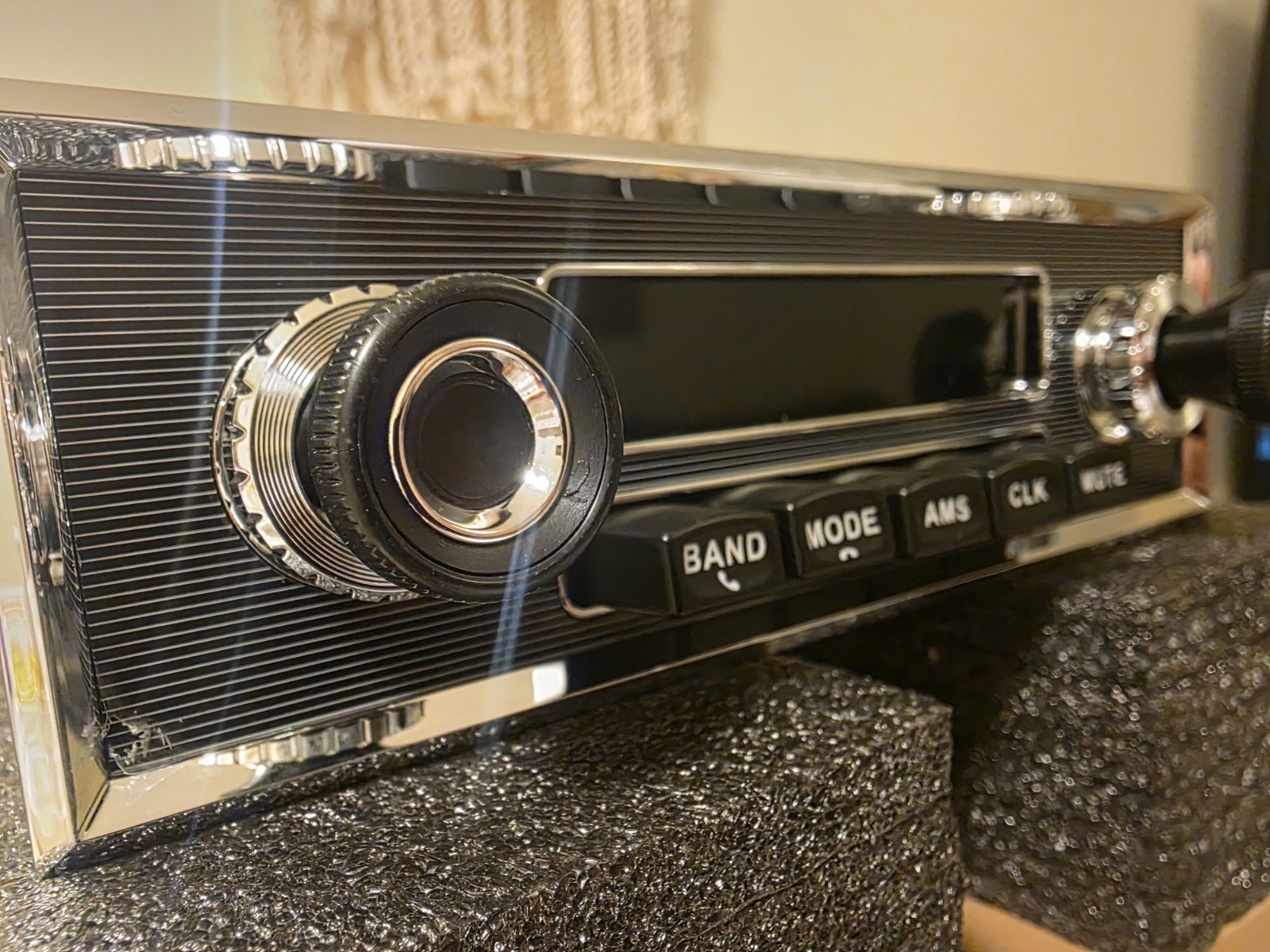 Mercedes W110 W114 W115 W108 W111 W112 W113 Classic Bluetooth And USB FM Radio