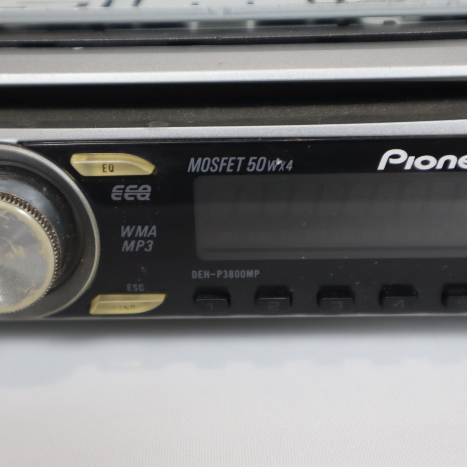 Pioneer DEH-P3800MP CD Receiver with MP3/WMA – Untested