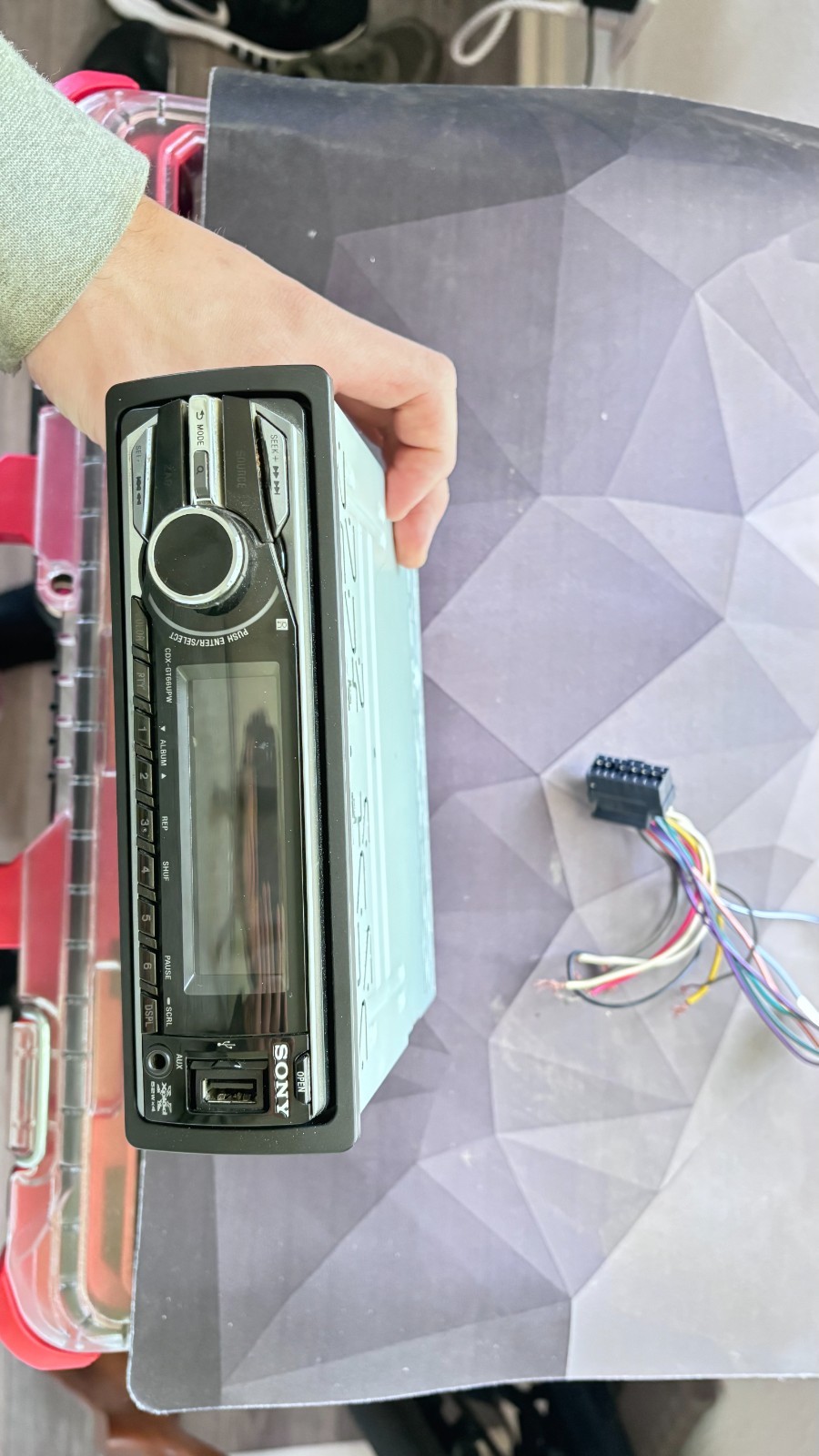 Sony CDX-GT300 CD Player In Dash Receiver