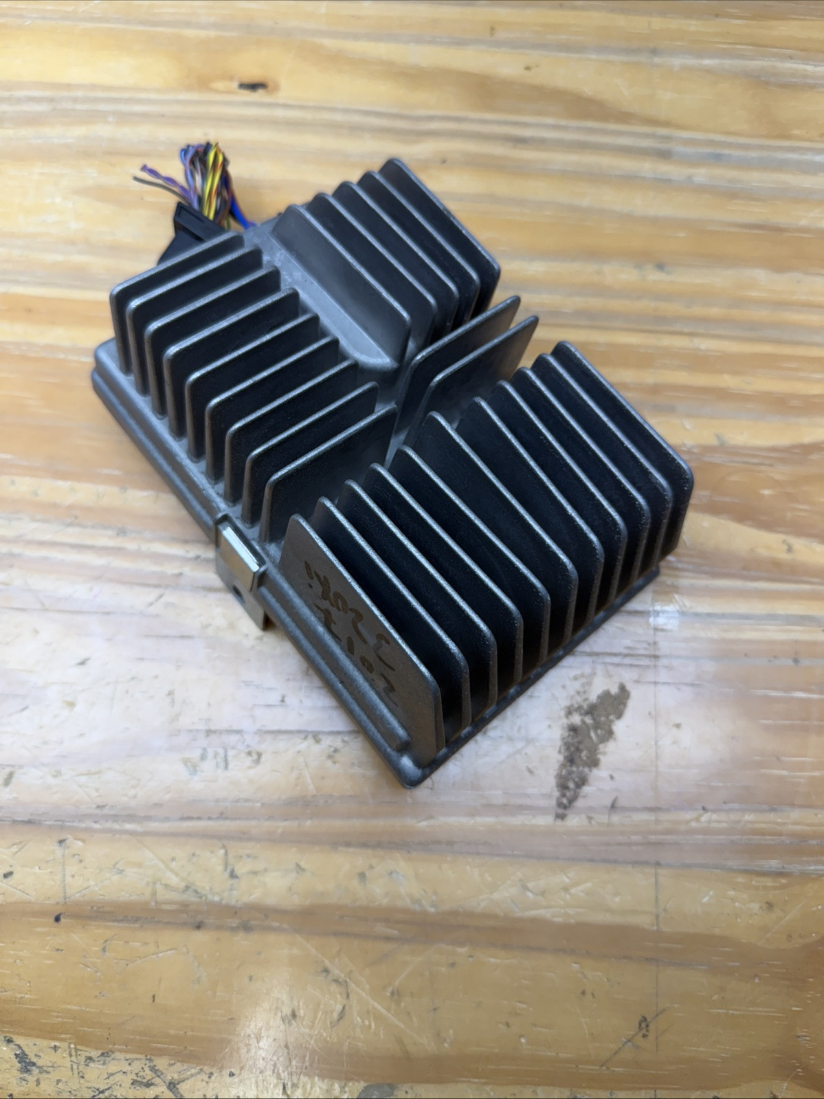 BMW 320i 16 17 18 Factory Radio Speaker HiFi Audio Amp Amplifier 65129387658