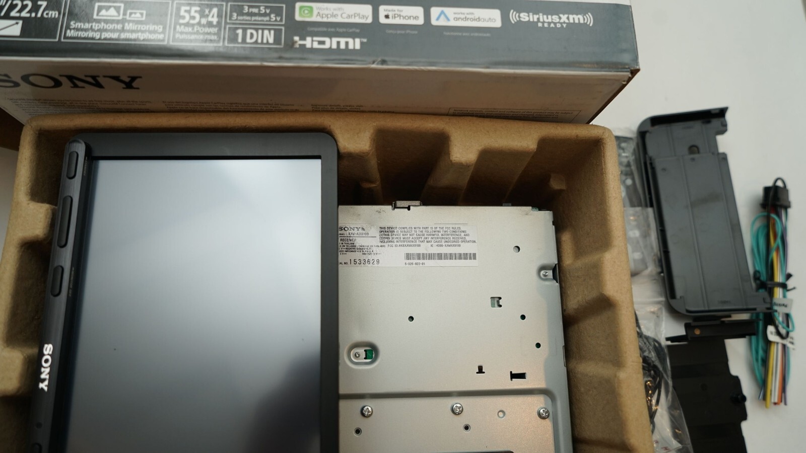 SONY Mobile XAV-AX8100 8.95″ Media Receiver Car Audio in-Dash Unit XAVAX8100