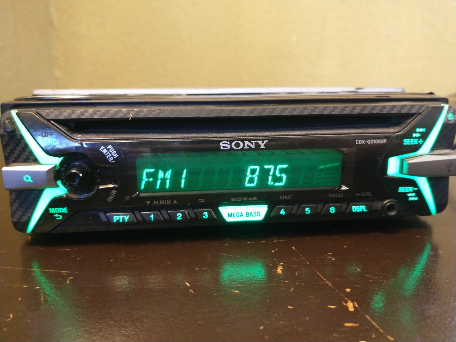 Sony CDX-G3100UP Single Din CD Car Radio Receiver USB Auxiliary Input Compatible