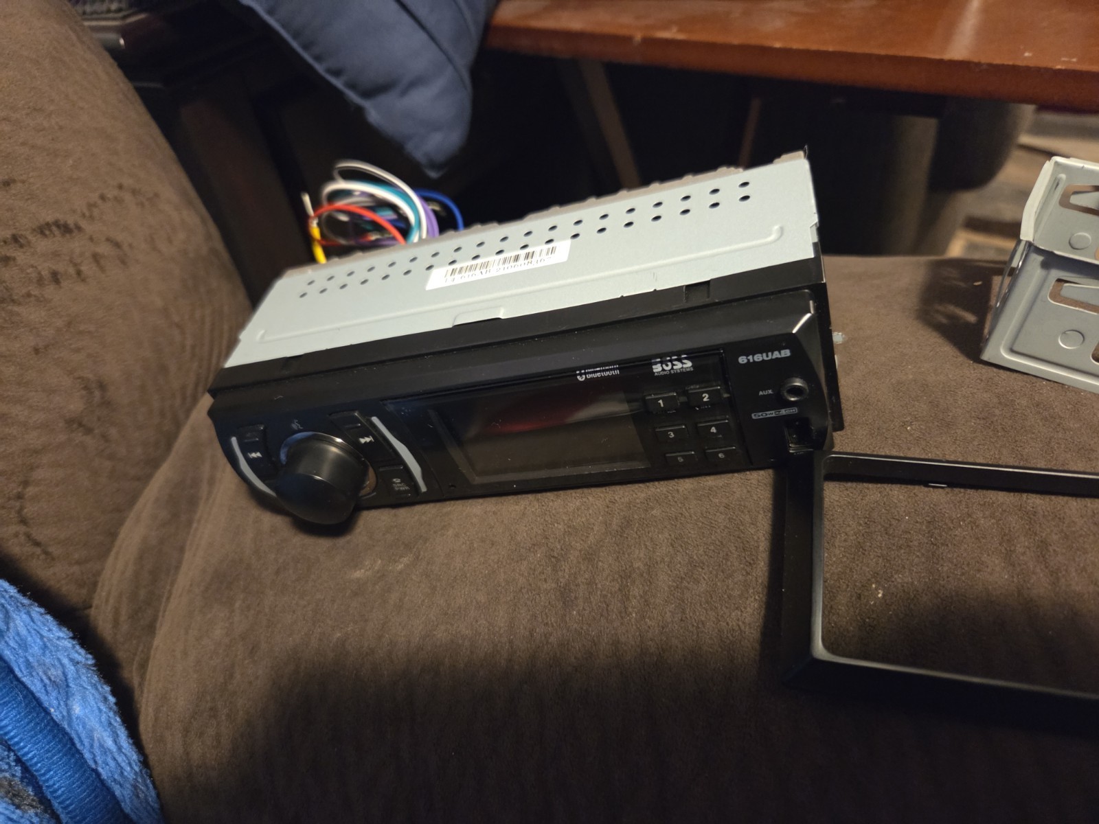 BOSS Audio Systems 616UAB single-DIN Car Stereo Receiver used no box