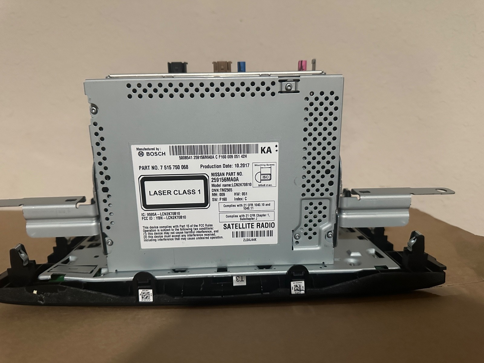 2018 Nissan Rogue Sport OEM Radio with Navigation (Used)