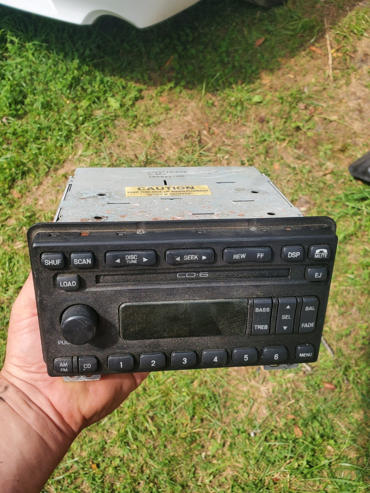 Ford Mustang OEM 6-Disc CD Changer AM FM SAT Radio Head Unit 2R3T-18C815-BA