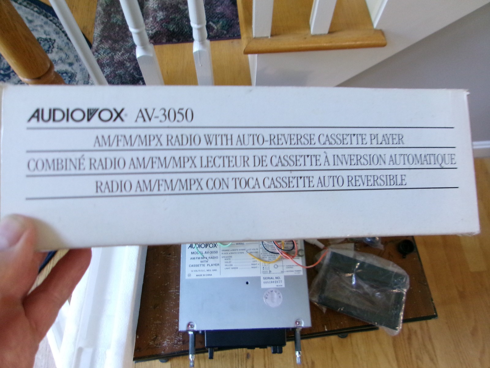AUDIOVOX AV-3050 AM/FM MPX, AUTO-REVERSE CASETTE PLAYER WITH BOX