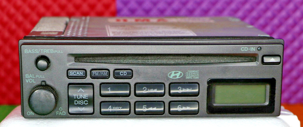 Hyundai Factory CD FM/AM Radio Part No. 96160-2D101AX H-260JU