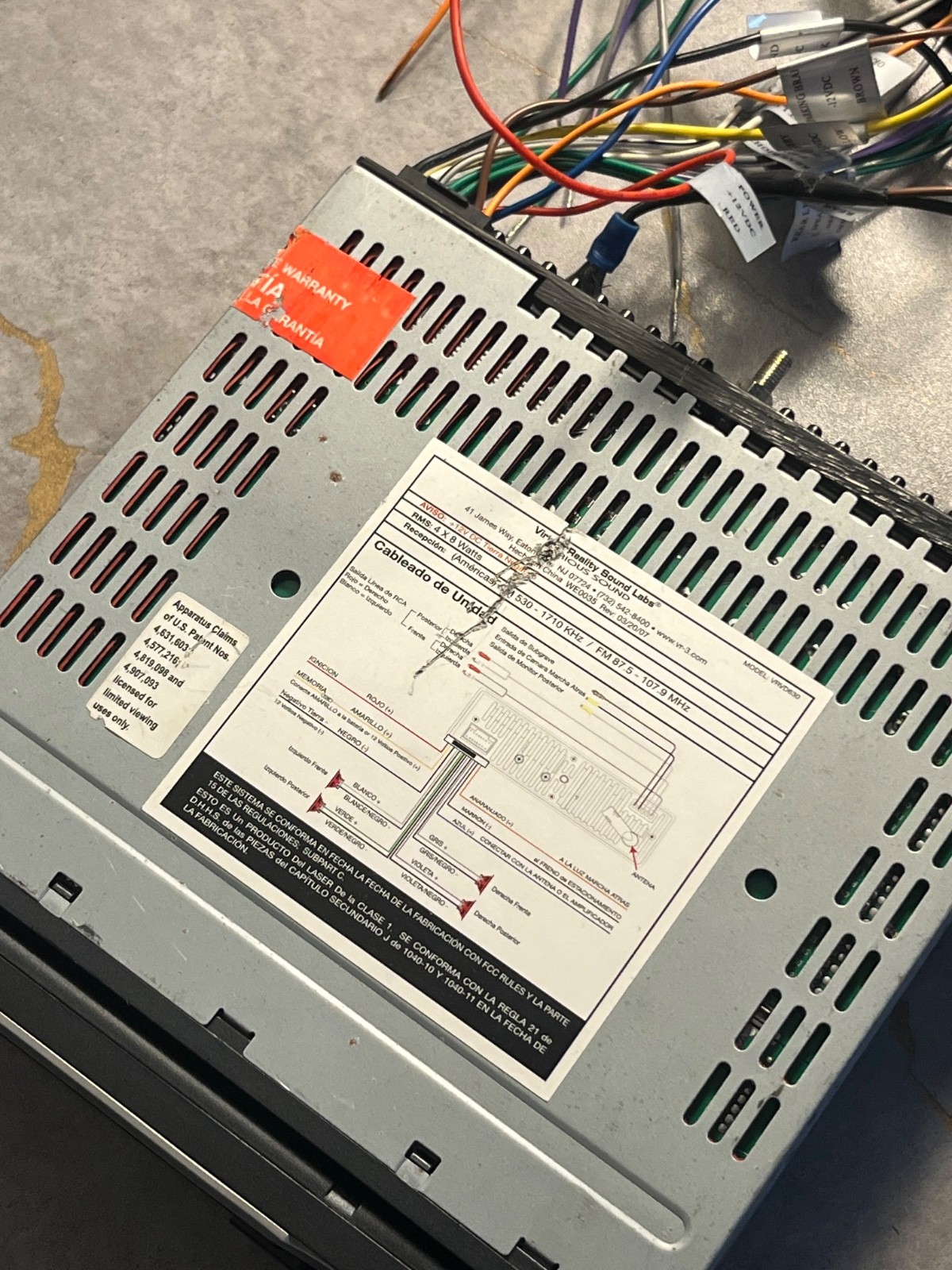 Virtual Reality Sound Labs VRVD630 In-Dash Car Stereo Receiver DVD/CD 3-inch LCD