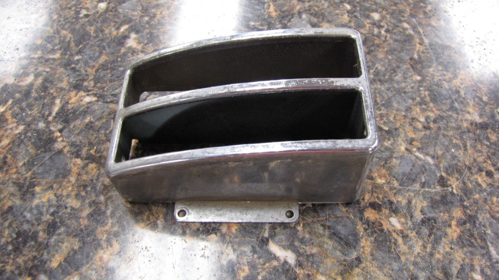 1949 1950 Chevrolet Sedan AM PB Car Radio Chrome Face Plate Model #986240 – BQ49