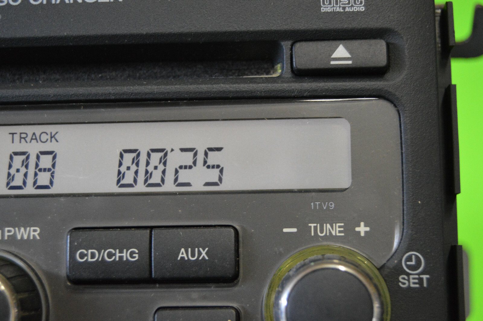 Honda Pilot 6 disc CD factory player 1BV4 radio XM 06 07 08 39100-S9V-A610 CODE