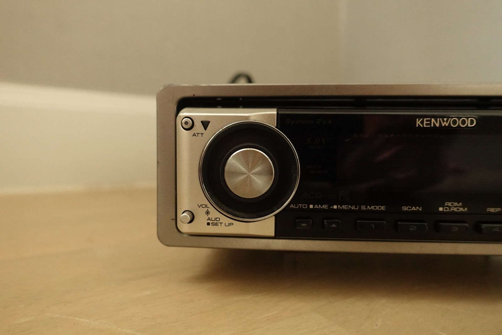 Kenwood KDC-x8529. Graphic Display CD/Bluetooth/Fm108 Player.