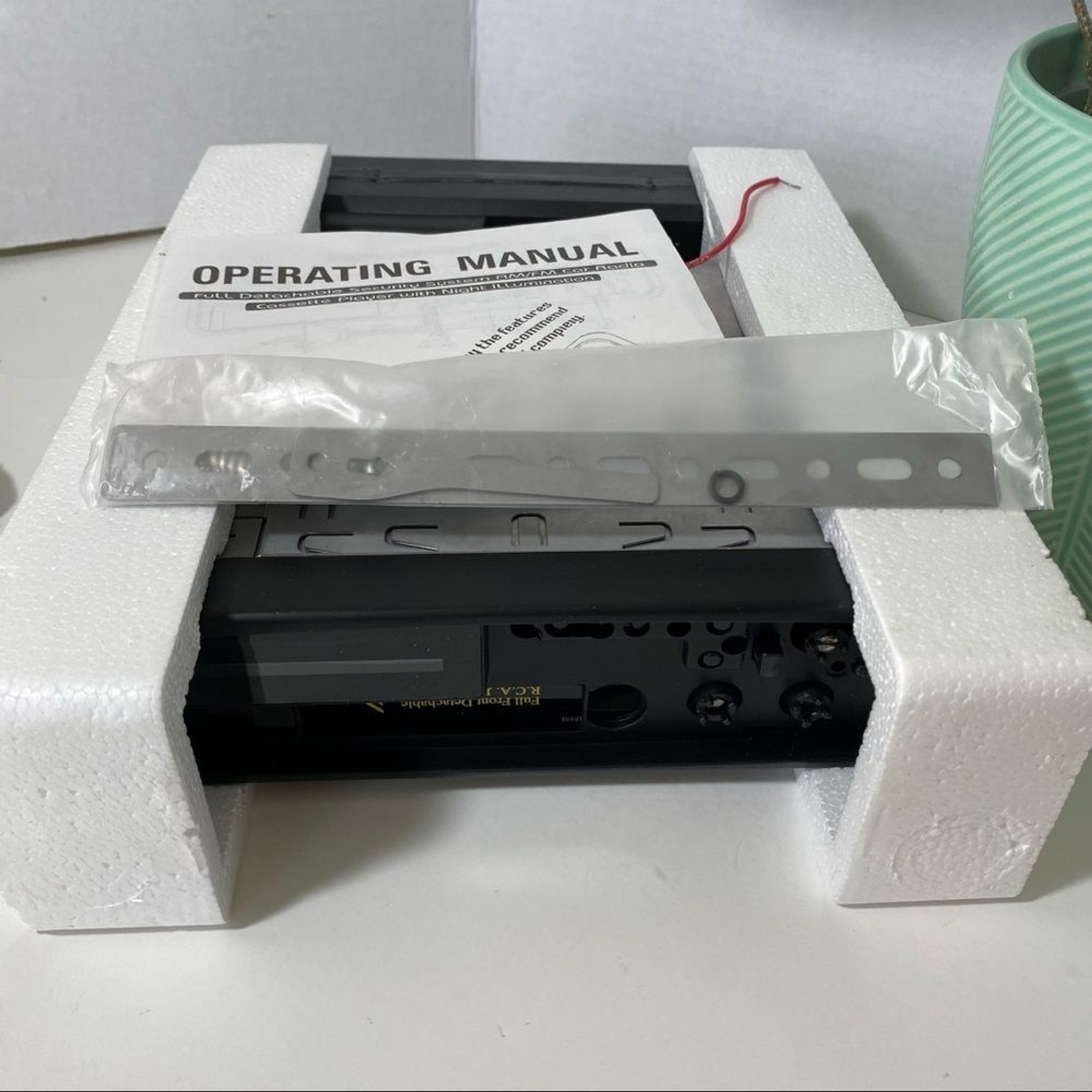 JDL $345 Detachable Face Car Radio System NIB #1307 Lighted, BRAND NEW OPEN BOX
