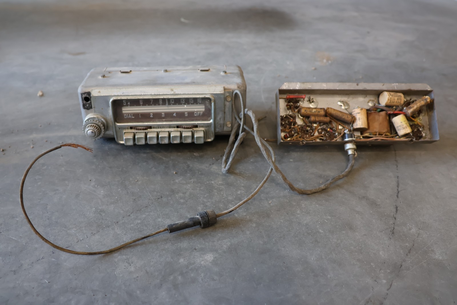 1940’s 1950’s Desoto Mopar OEM AM Accessory Radio