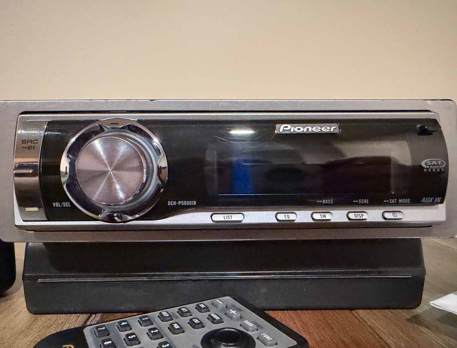 RARE PIONEER DEH-P5900IB Old School CD Player BLUETOOTH adapter REMOTE Graphics!