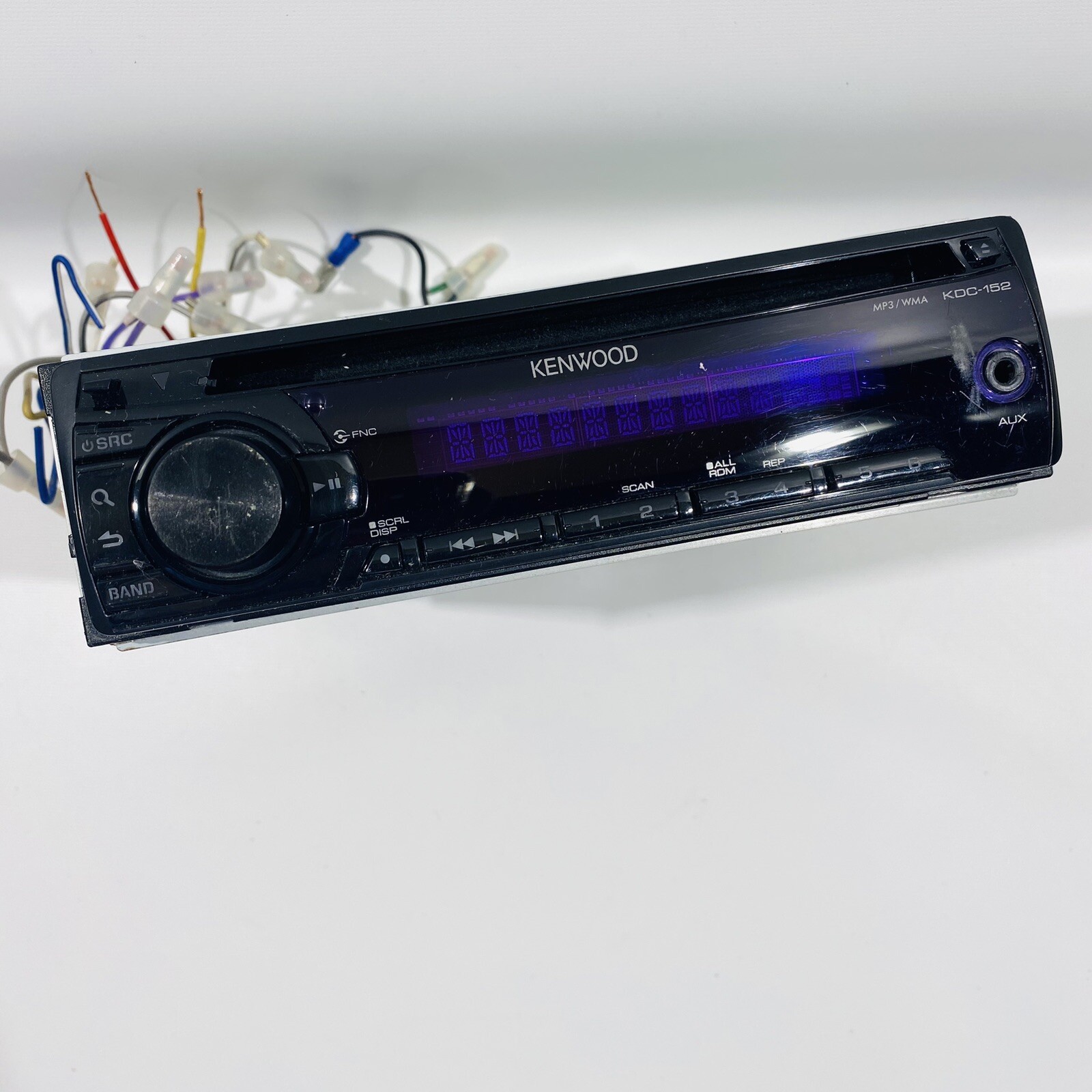 OLD SCHOOL Kenwood CD Player/MP3 Reciever In-Dash, Model KDC-152