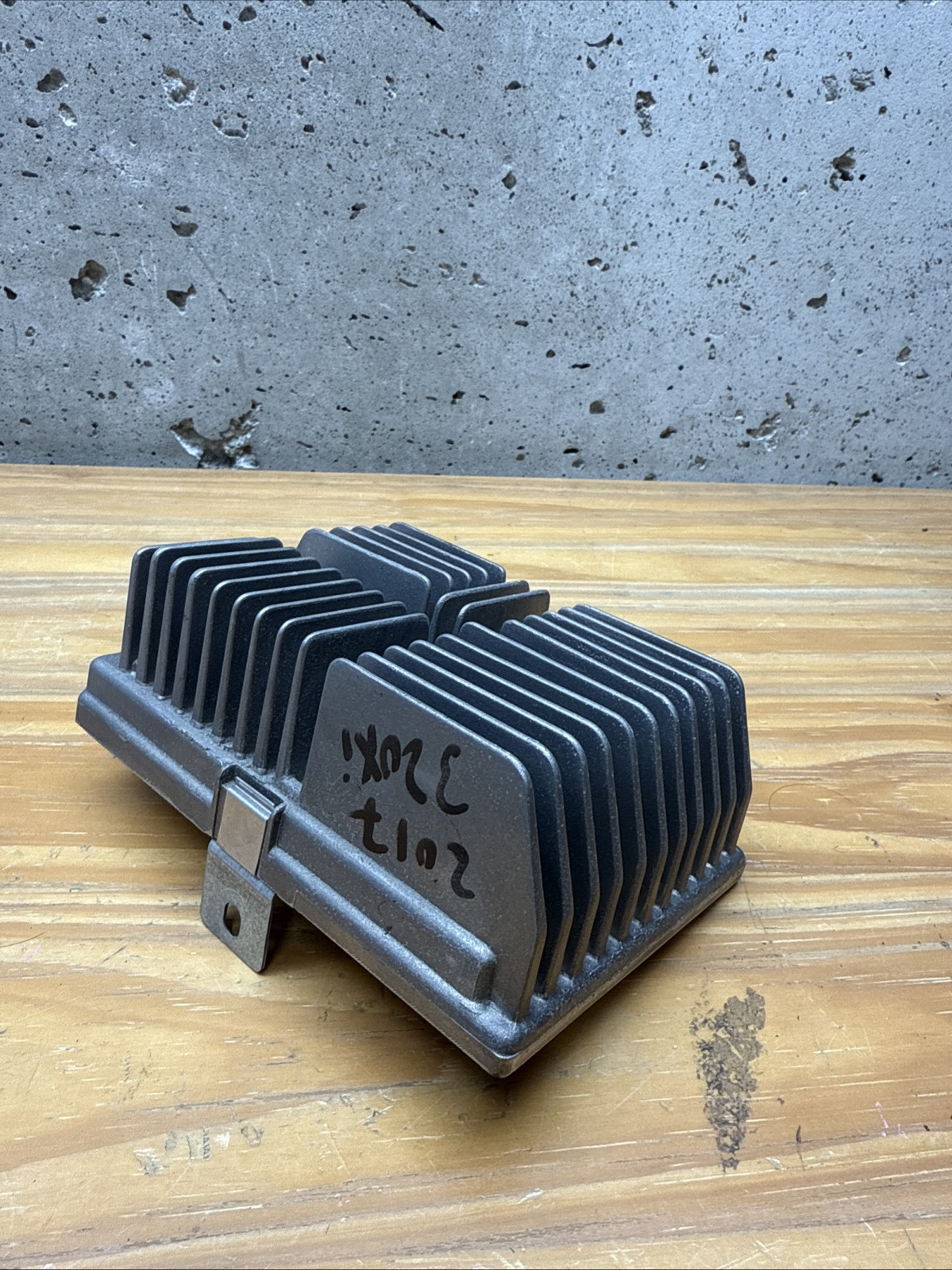 BMW 320i 16 17 18 Factory Radio Speaker HiFi Audio Amp Amplifier 65129387658