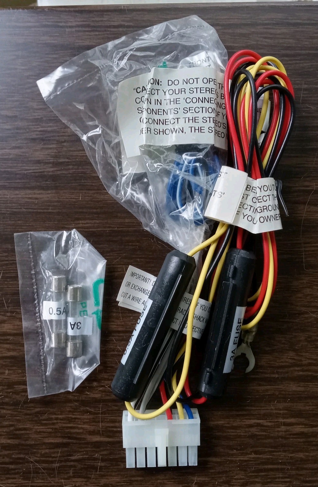 AM FM cassette For Car Optimus 2110 In Dash Detachable Face Radio Shack New