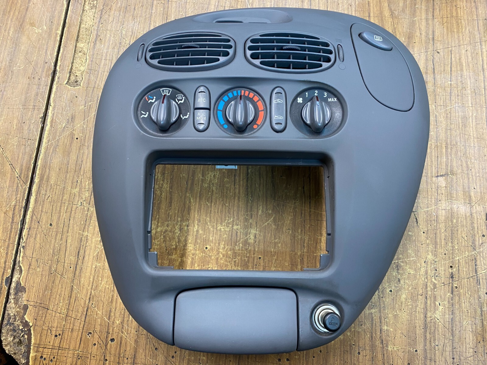Ford Falcon AU S1 Dash A/C Stereo Control Surround Grey