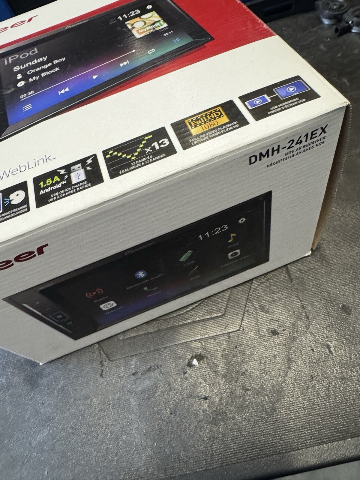 Pioneer DMH-241EX Digital Media Receiver Bluetooth/Touchscreen/USB, 2 DIN