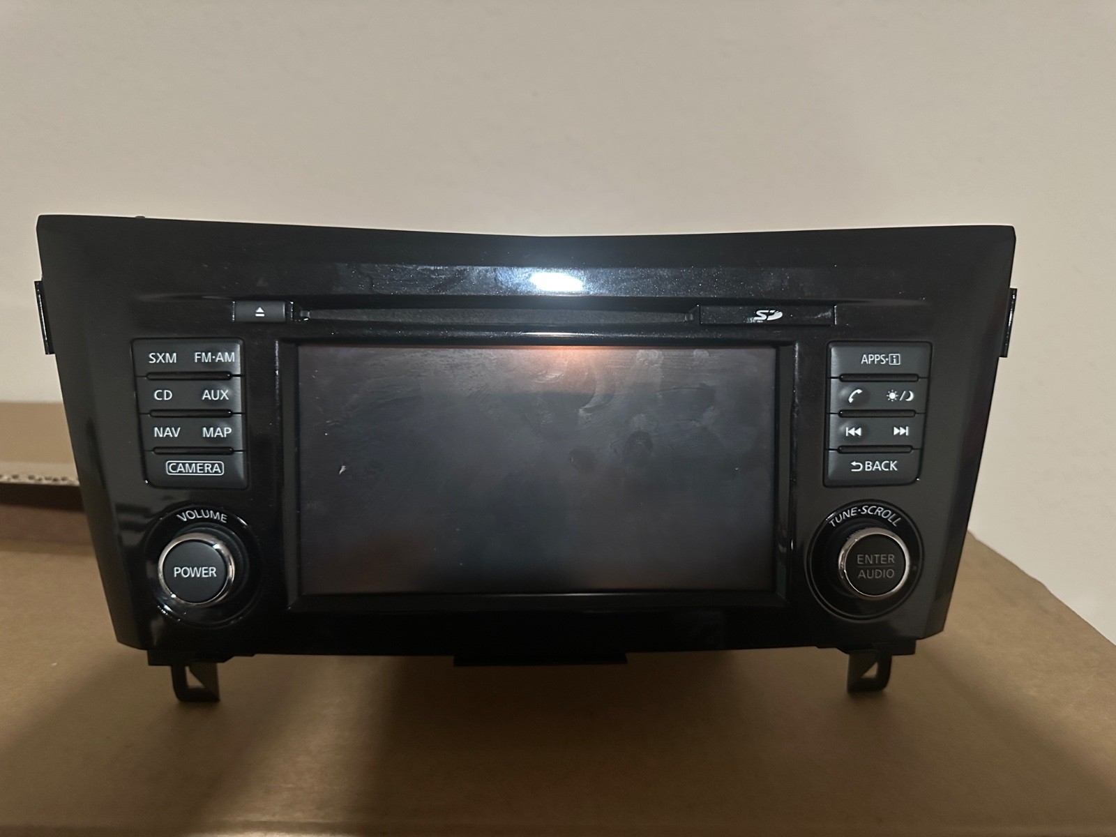 2018 Nissan Rogue Sport OEM Radio with Navigation (Used)