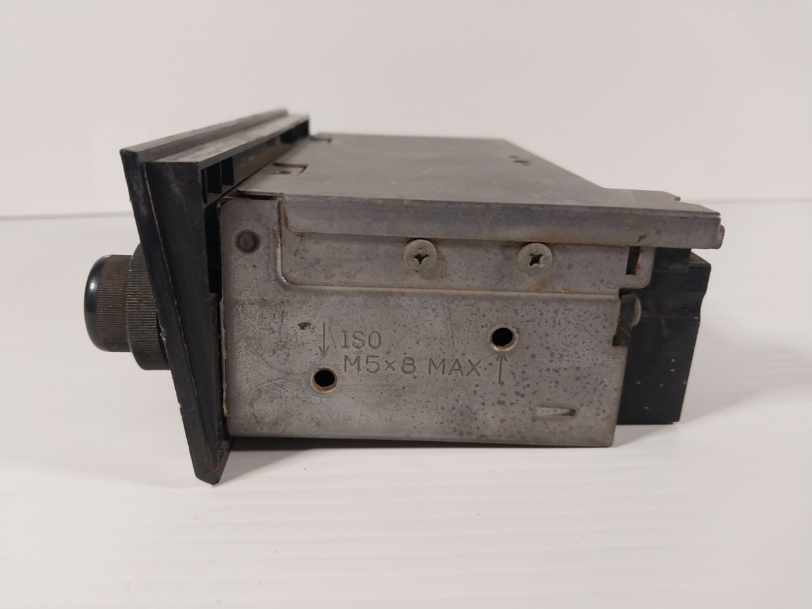 Datsun 720 Factory Head Unit & Surround Radio RN-1003H Clarion Nissan Pickup