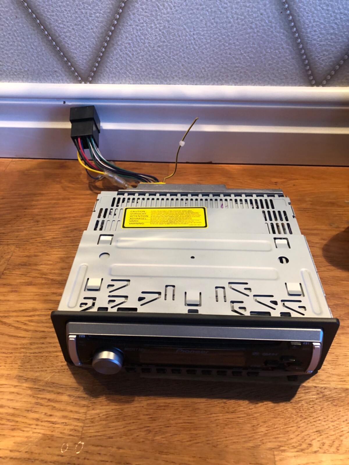 Pioneer Mosfet 50Wx4 DEH-1900R cd car player