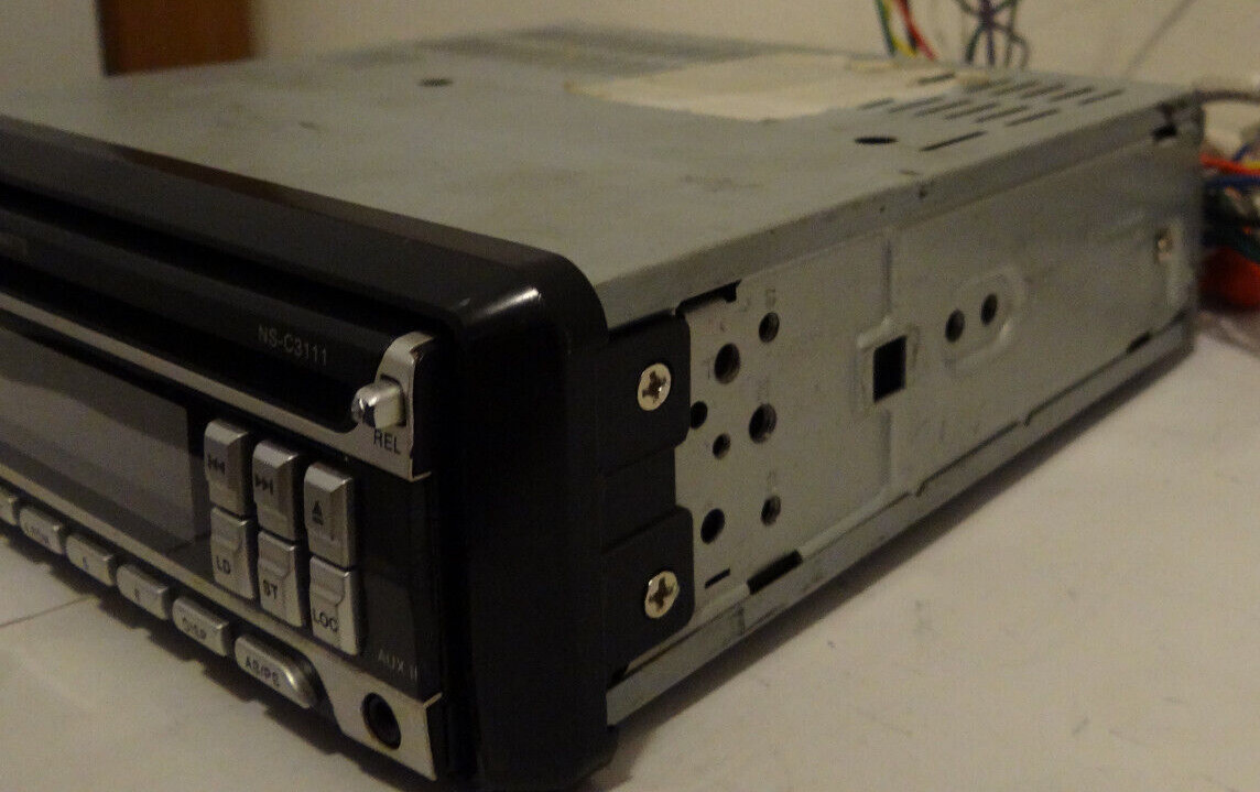 Insignia NS-C3111 CD-R/RW/MP3 In Dash Receiver 40Wx4 *~*Parts Only*~*