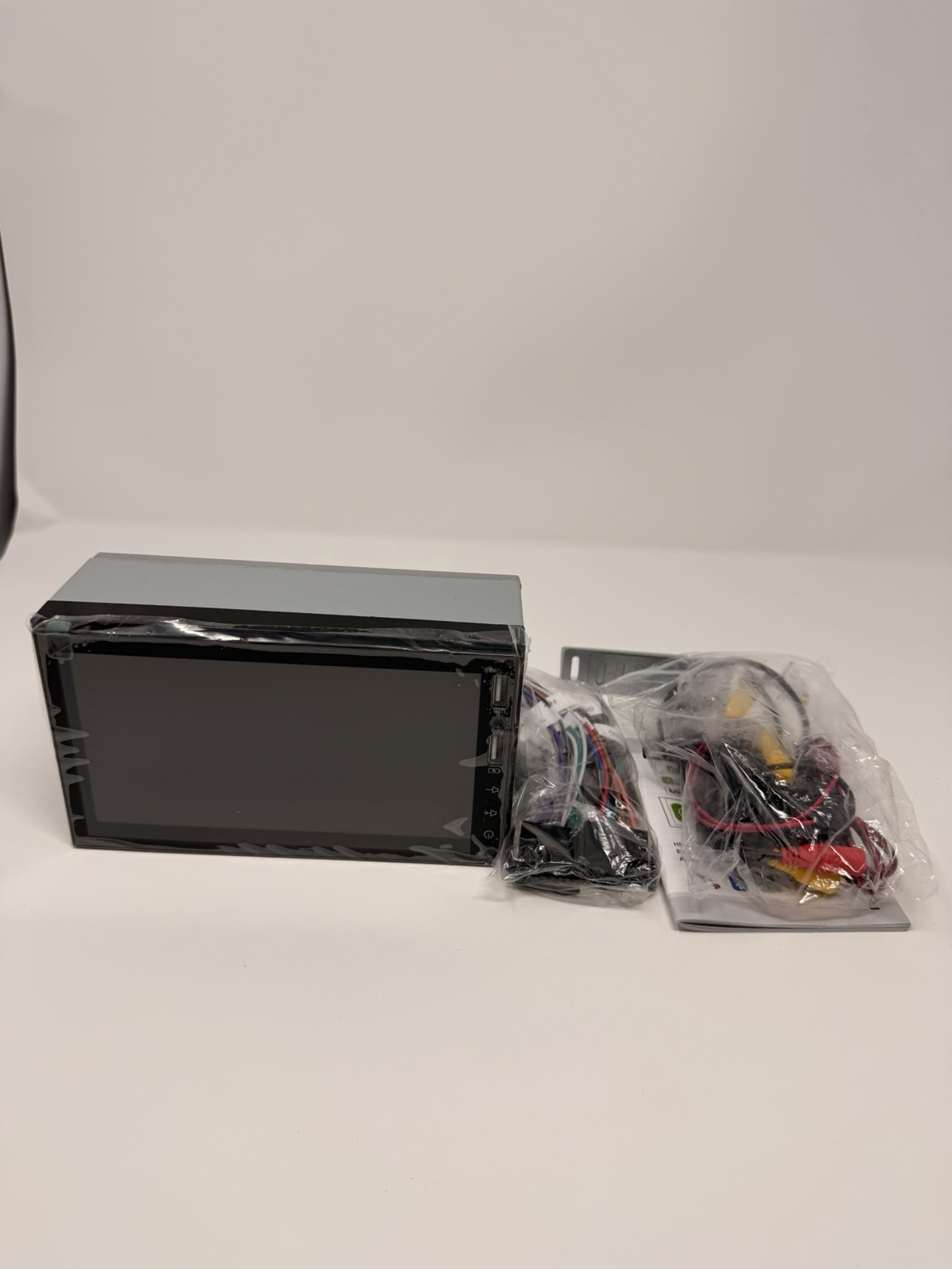 Leadfan 7inch Car Stereo Double Din Radio Touchscreen with Backup Camera