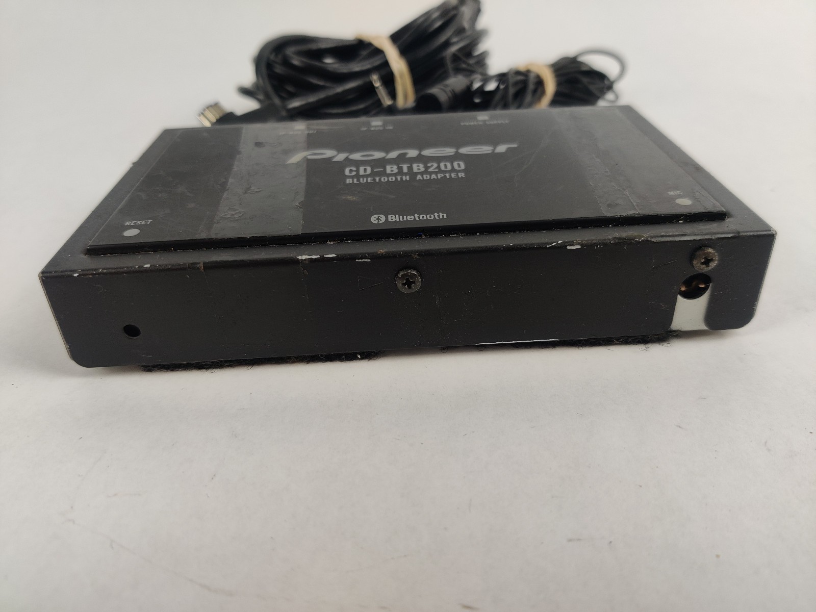 Pioneer CD-BTB200 Stereo Audio Bluetooth Adapter for Classic Car CD Players