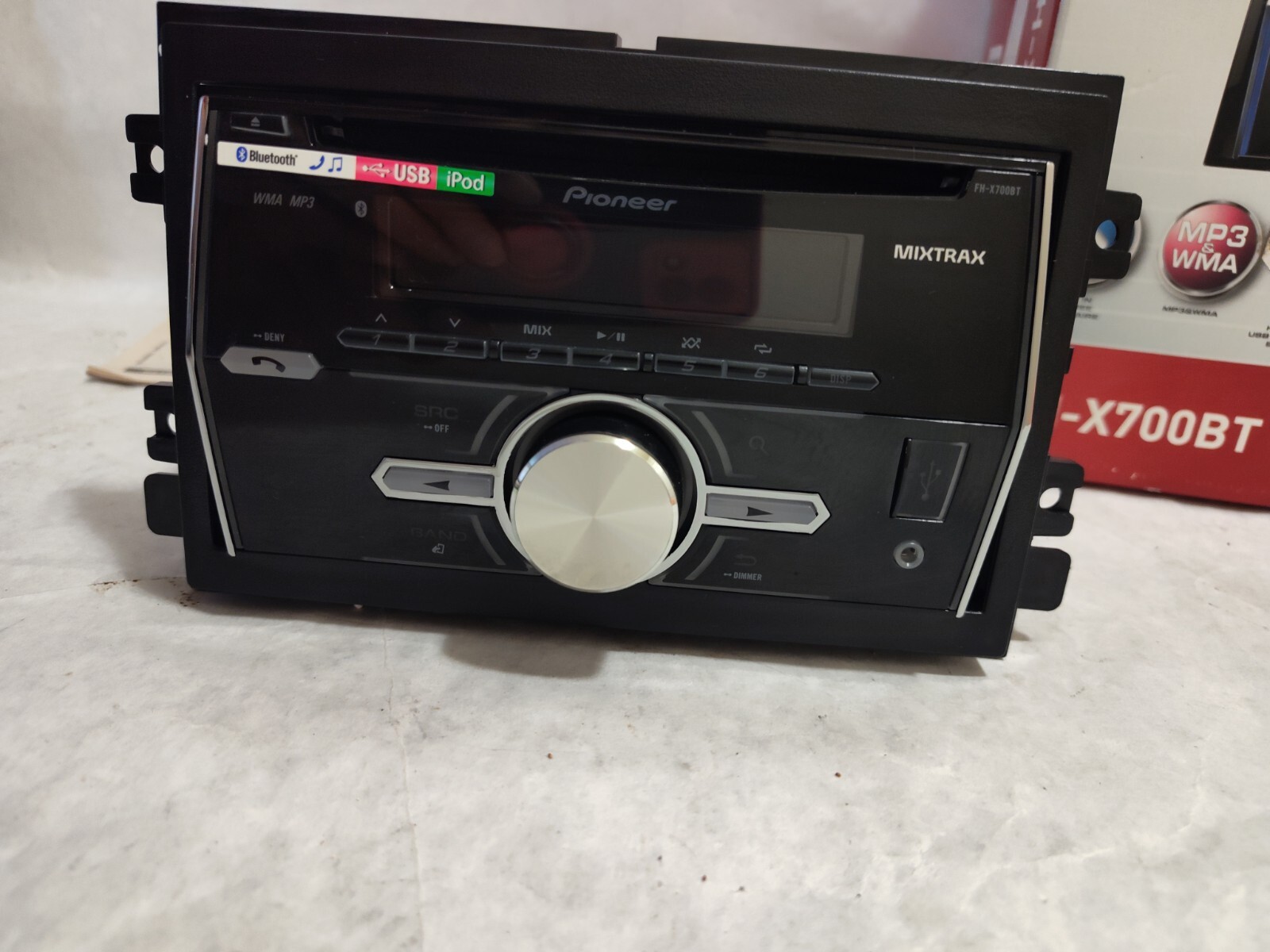 Pioneer FH-X700BT Bluetooth CD Player Android iPhone Pandora AM FM USB Aux