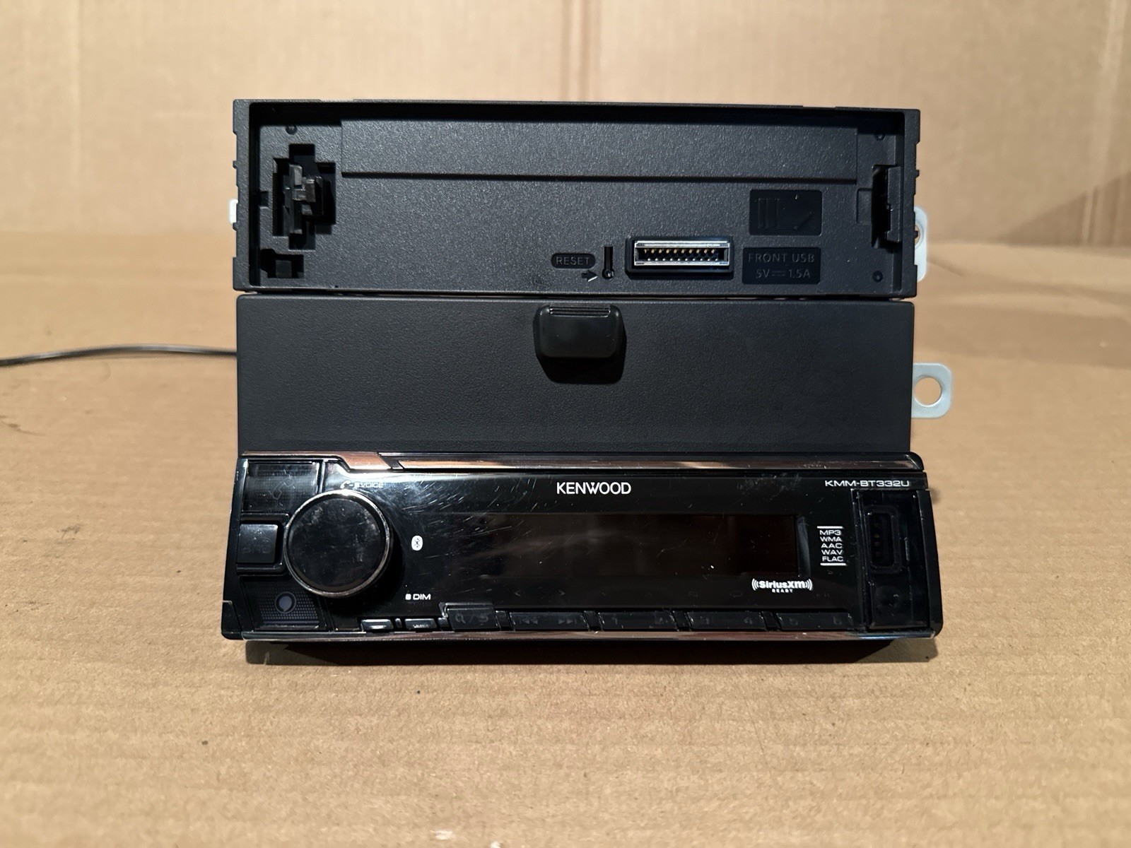 Kenwood KMM-BT332U Bluetooth Single Din Car Stereo USB AUX