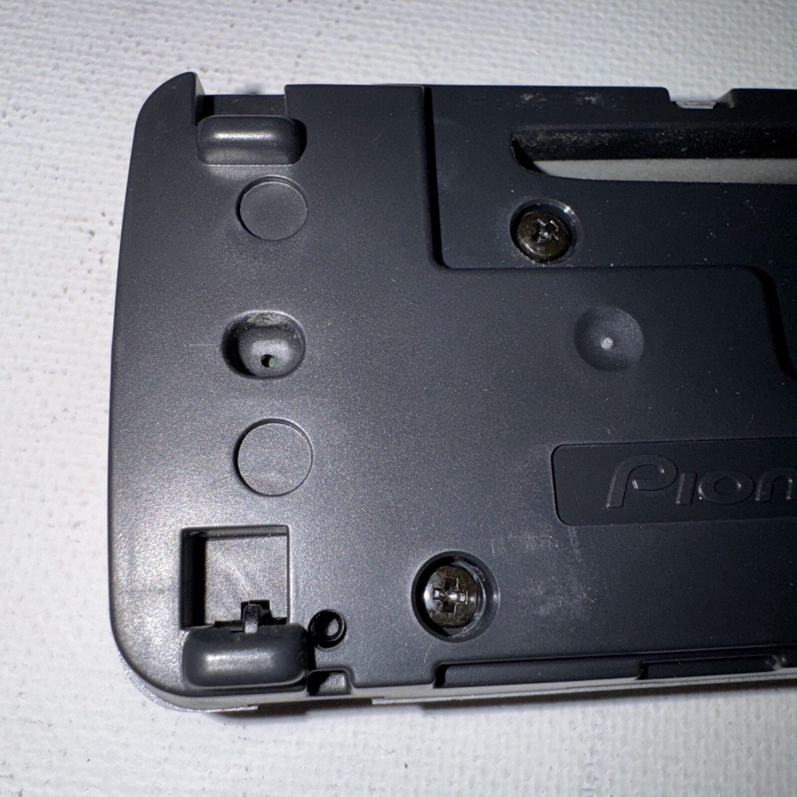Pioneer DEH-1700 AM/FM CD Car Stereo with Detachable Face (AS-IS) Untested