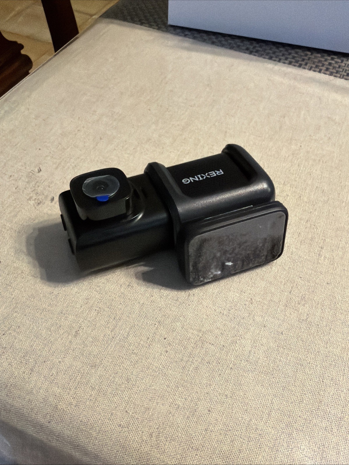 Rexing Dash Cam – 1080p – Front & Rear Recording – App Control – 3″ Screen