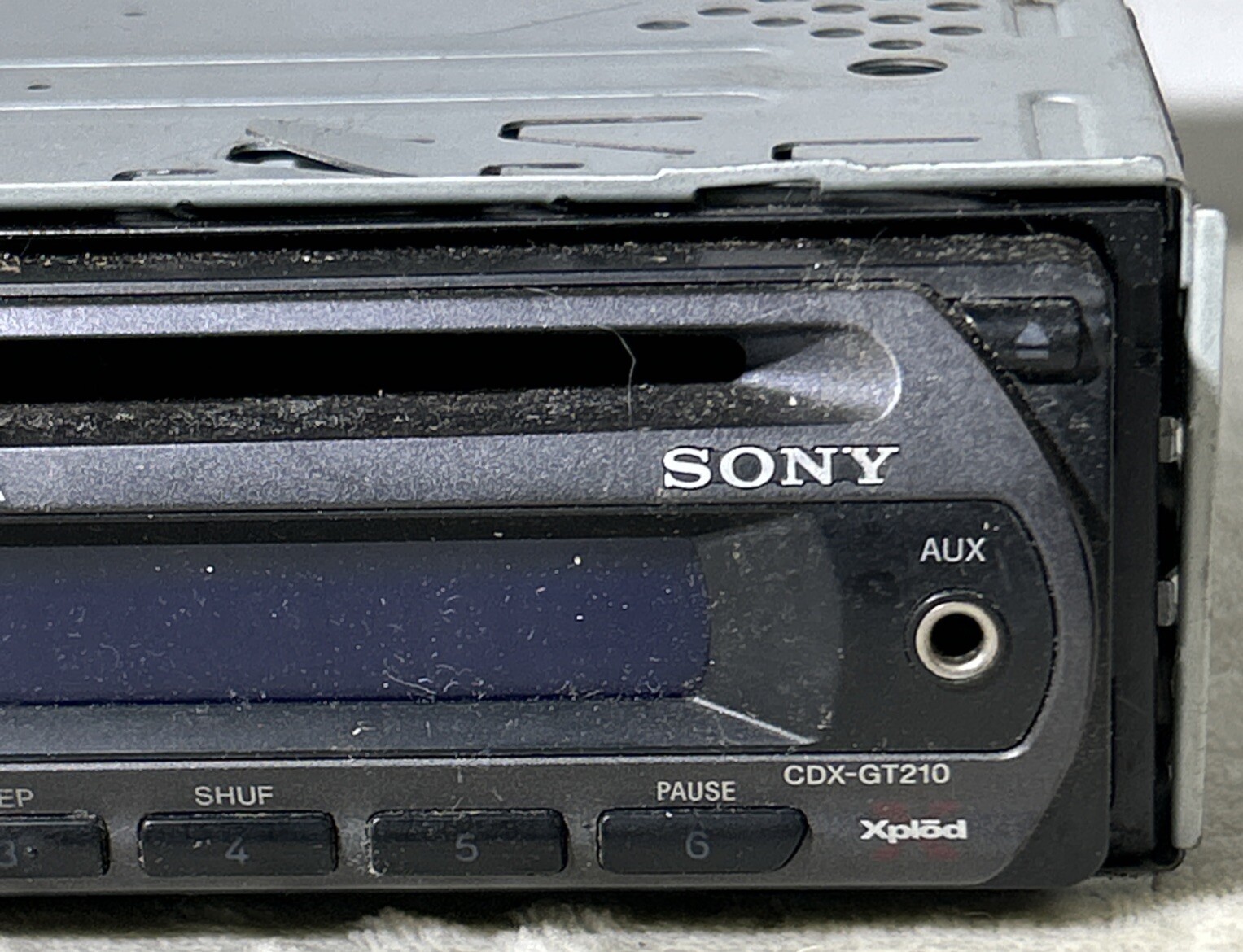 Sony CDX-GT210 Head Unit CD Player Old School