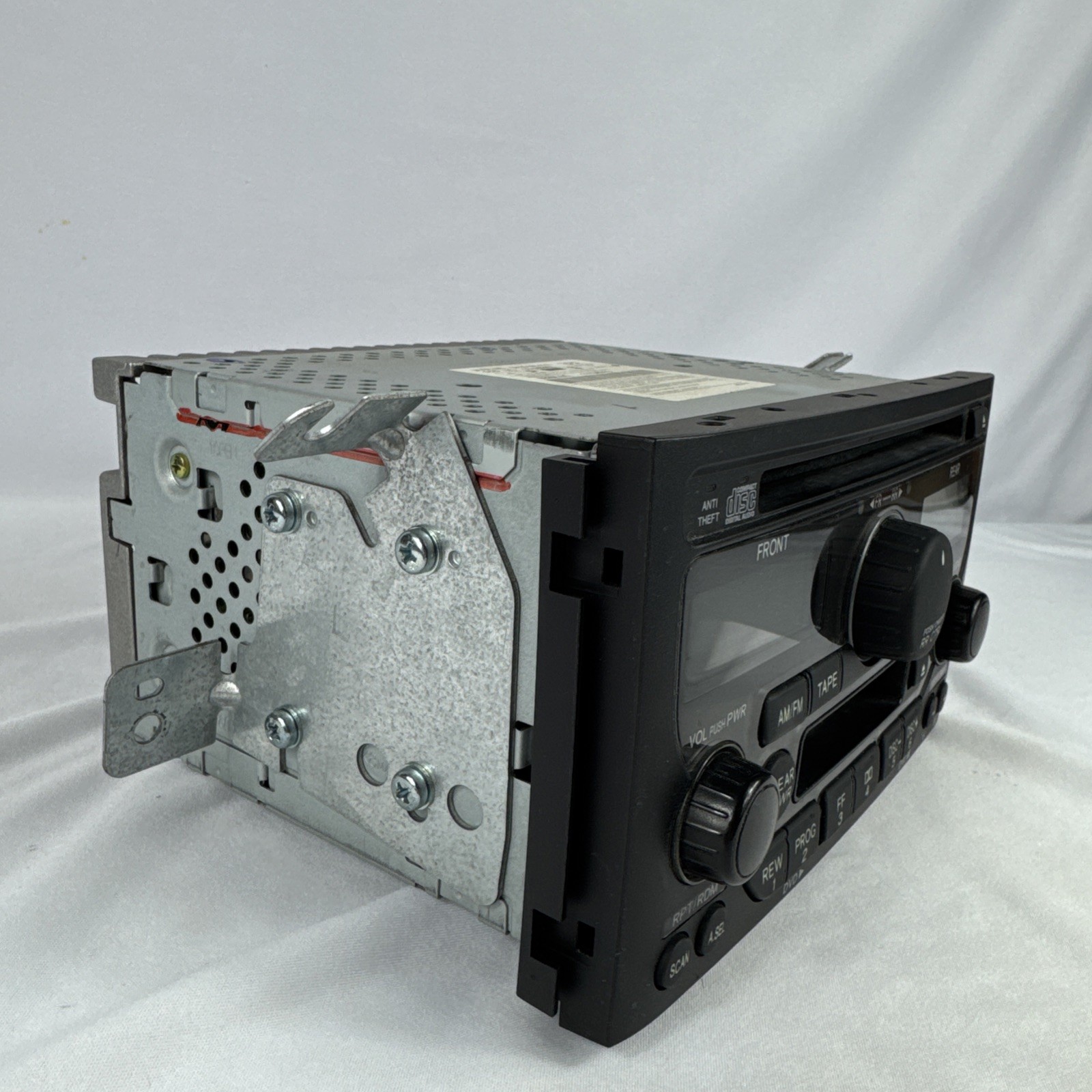 03 04 05 Honda Pilot AM FM Radio Receiver CD Cassette Player OEM 39100-S9V-A210