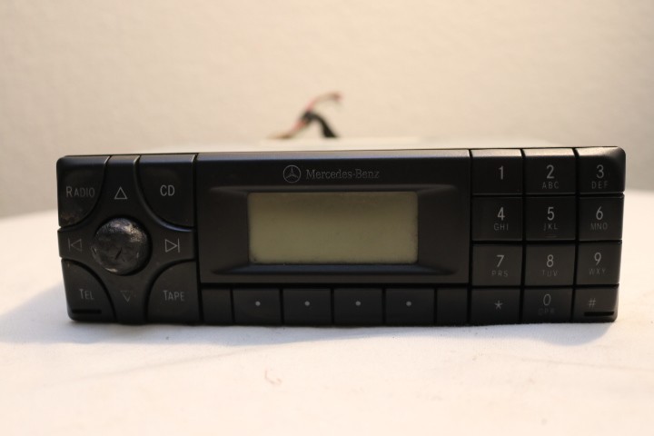 MERCEDES BE6003 CASSETTE STEREO 1999-2003 E320 SLK CLK430 W208 W/code