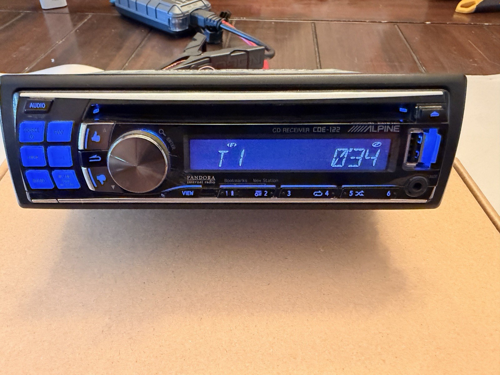 Alpine CDE-122 Single Din Car Stereo With CD Player AUX USB (No Bluetooth)