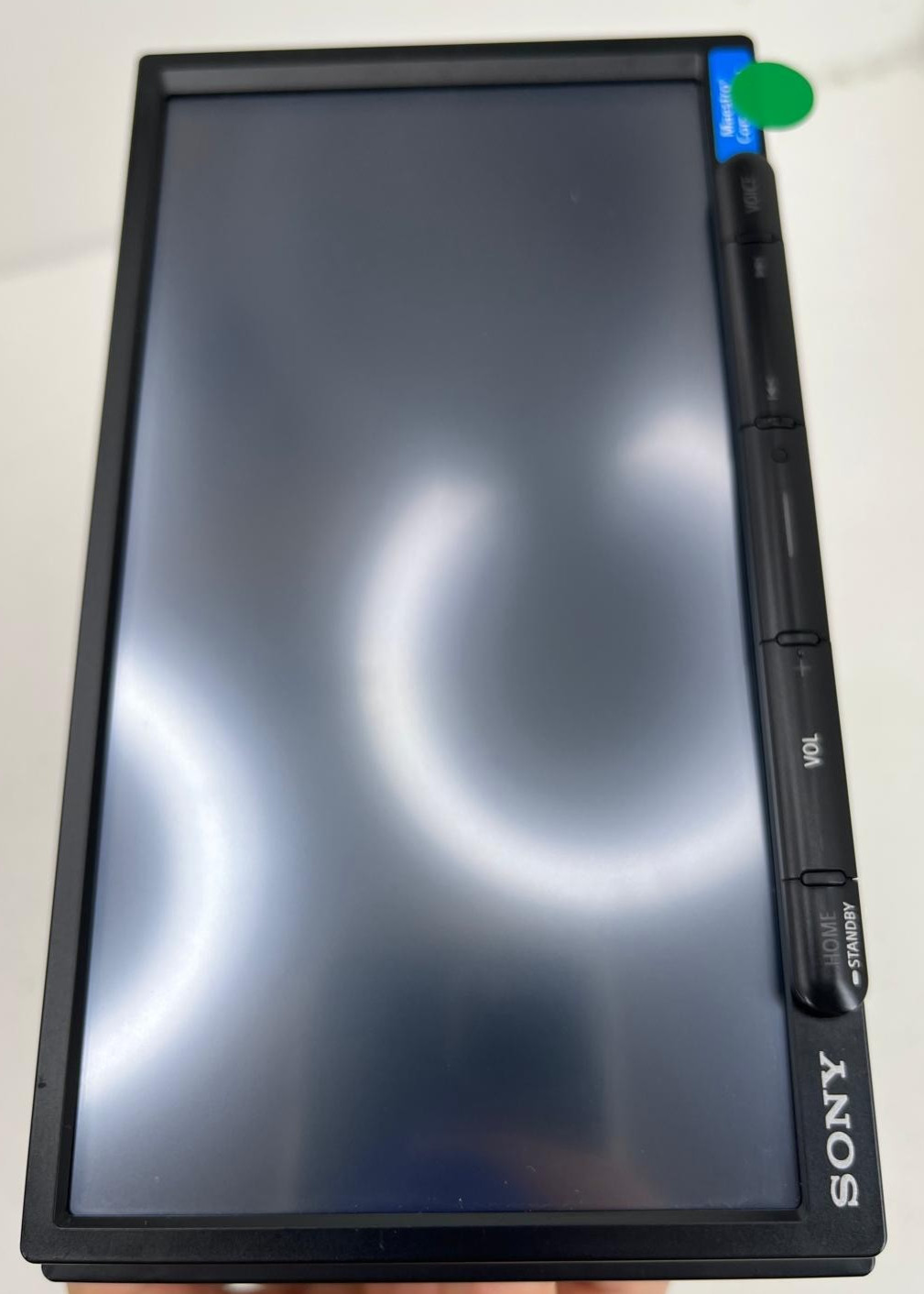 Sony XAV-AX4000 7-Inch Multimedia Receiver with Wireless Car Play/Android Auto