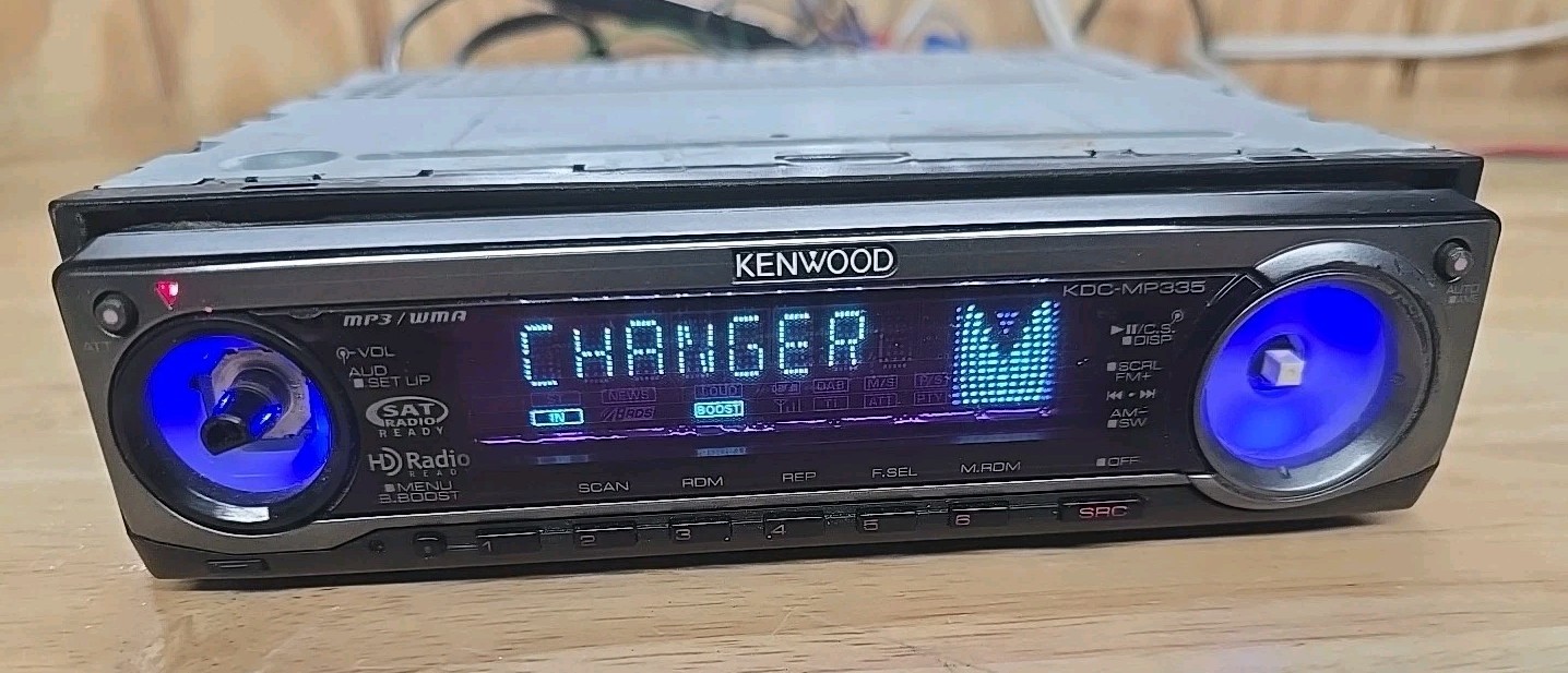 Kenwood KDC-MP335 CD Player AM/FM Stereo