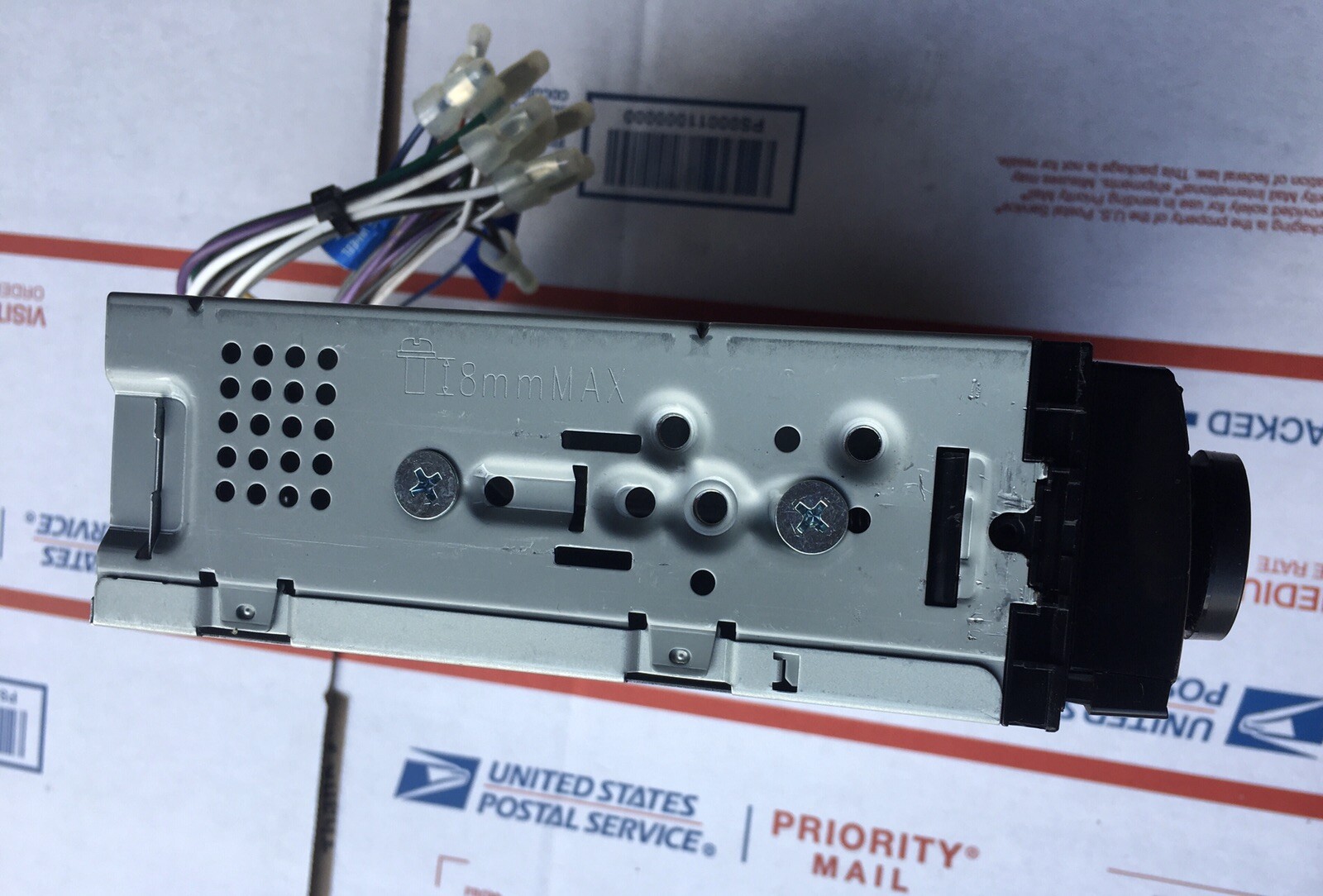 Used JVC KD-TD70BT CD RECEIVER CAR AUDIO – USB Bluetooth AUX CD MP3