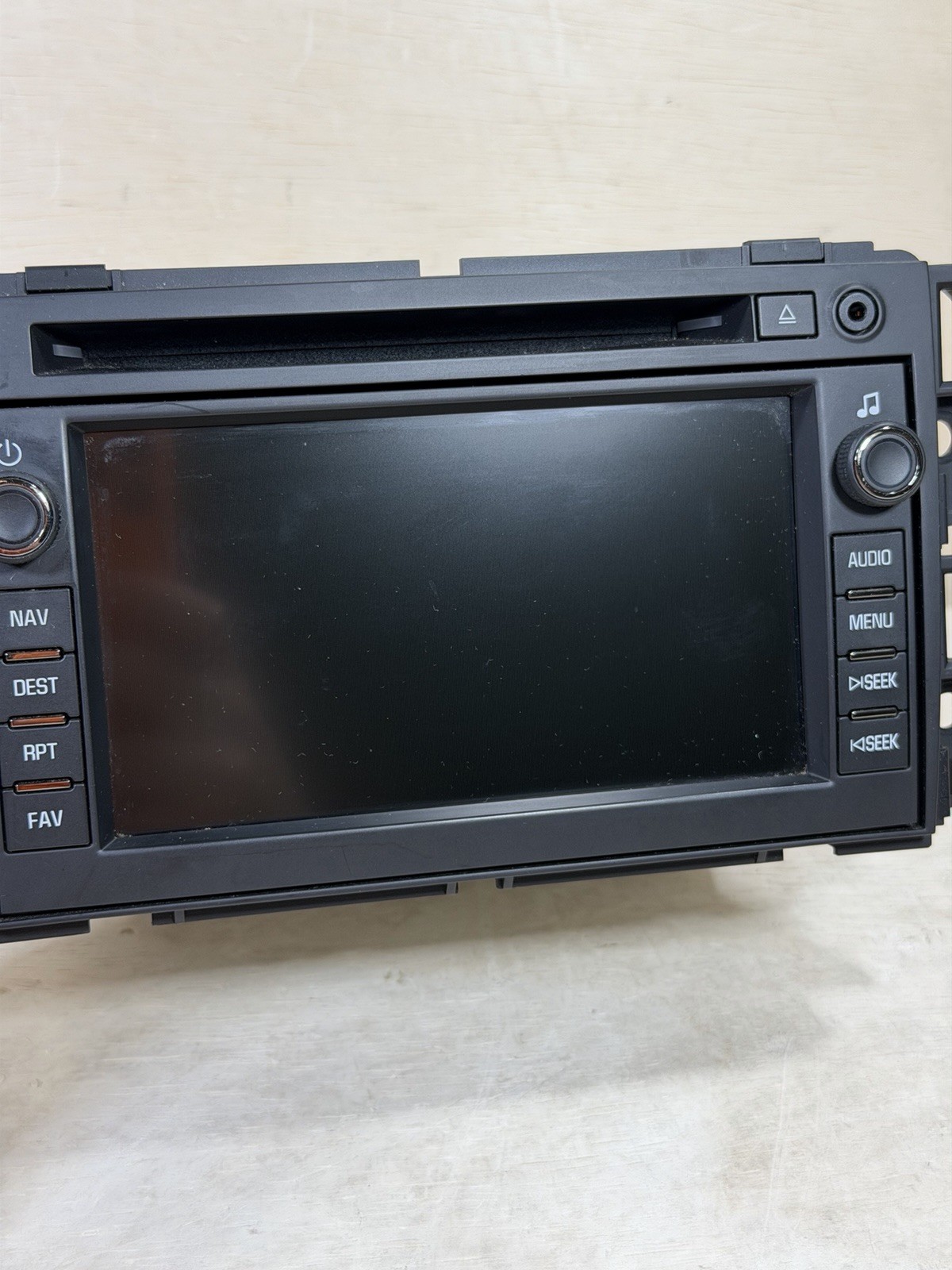 GM Denso DW468100-6850 22776896- DVD Navi Radio Yukon Suburban Tahoe OEM RARE
