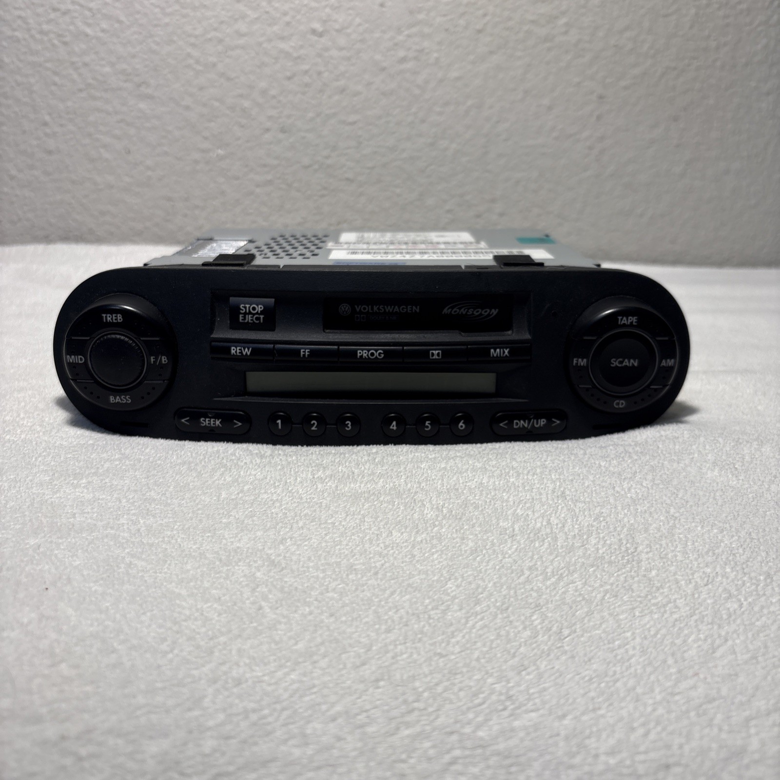 1C0035157G VOLSWAGEN BEETLE MONSOON RADIO WITH RADIO UNTESTED