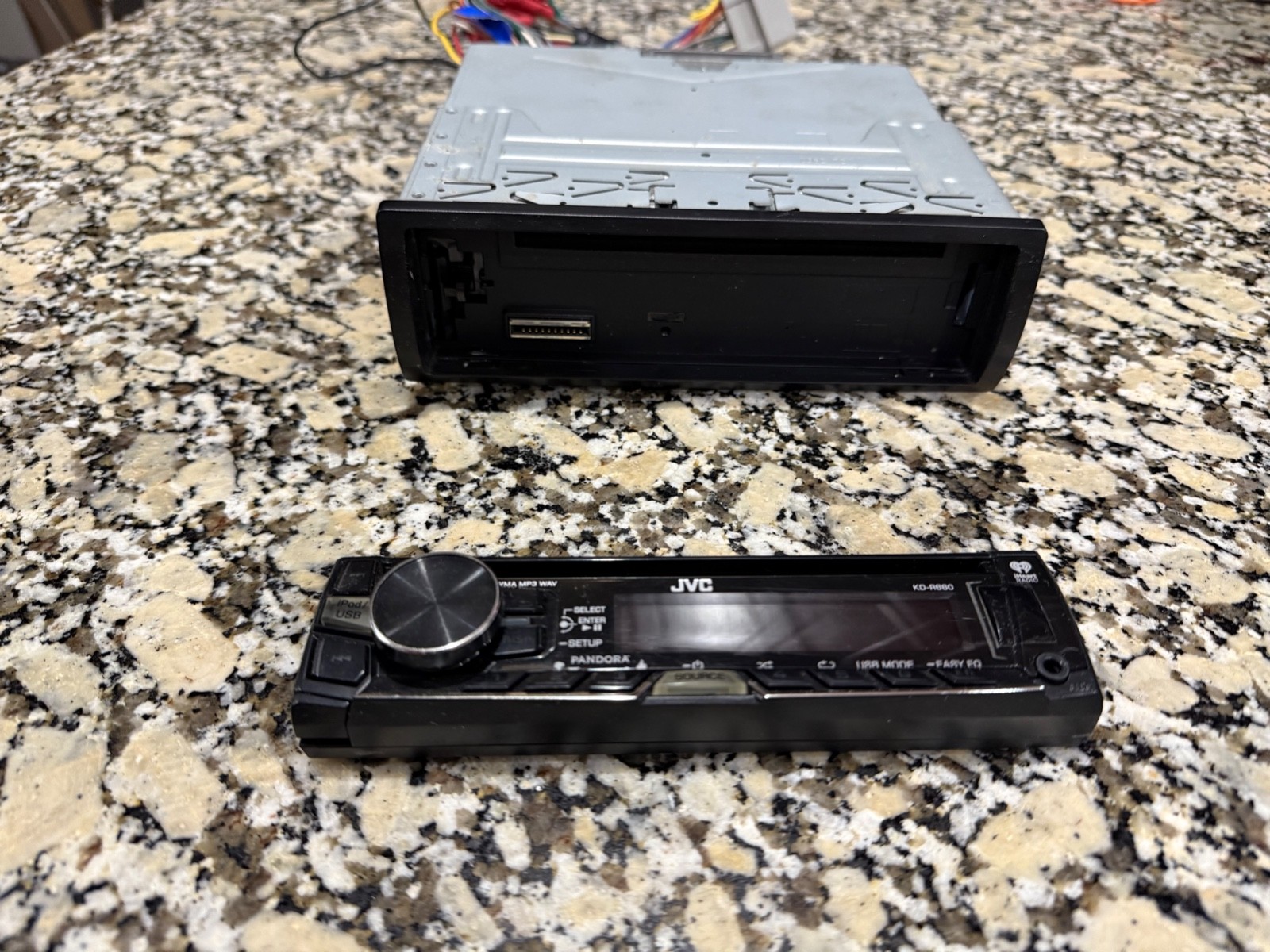 JVC KD-AR360 CD in-dash head unit