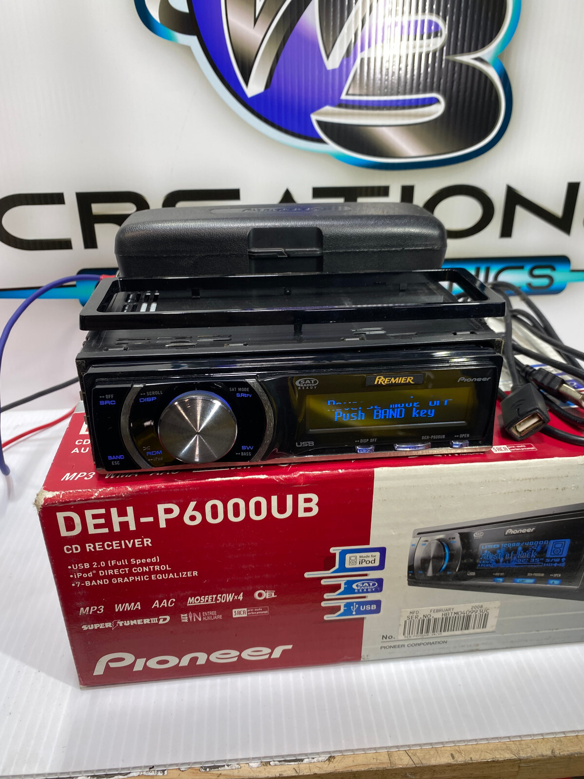 Pioneer DEH-P6000UB (Premier) CD Player/USB In Dash Receiver