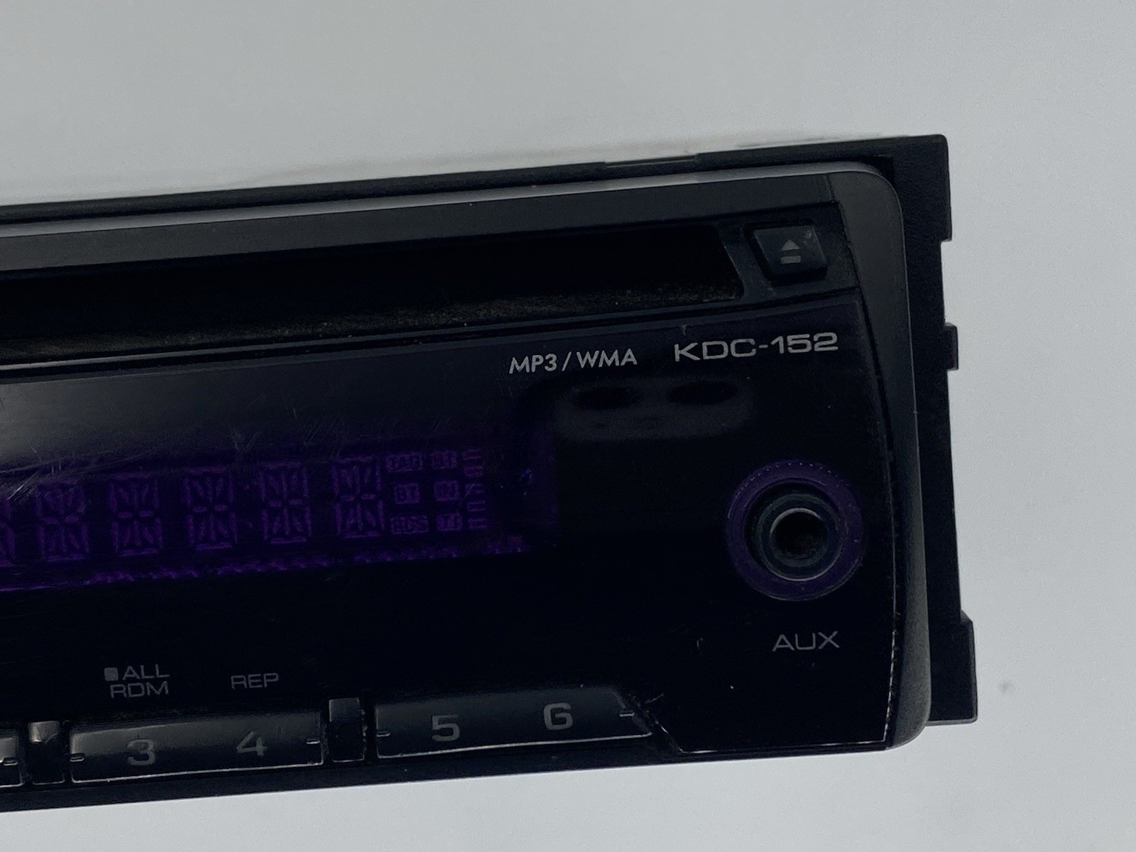 Kenwood KDC-152 AM/FM CD Mp3 Stereo Receiver with AUX Input And Remote UNTESTED