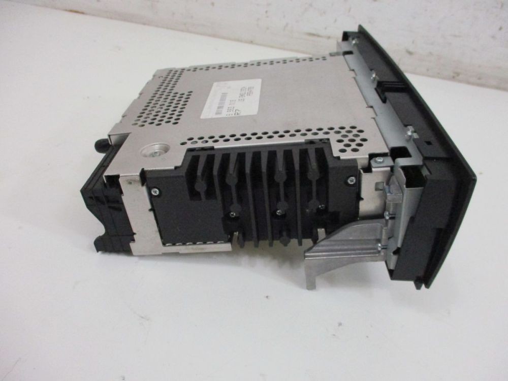 CD Radio BMW Professional US Version Fits BMW 3 (E90) 325I 6983018