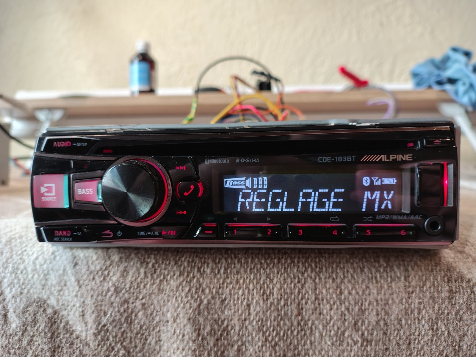 Alpine CDE-183BT Car Stereo CD Media Receiver Fully Working Great Shape