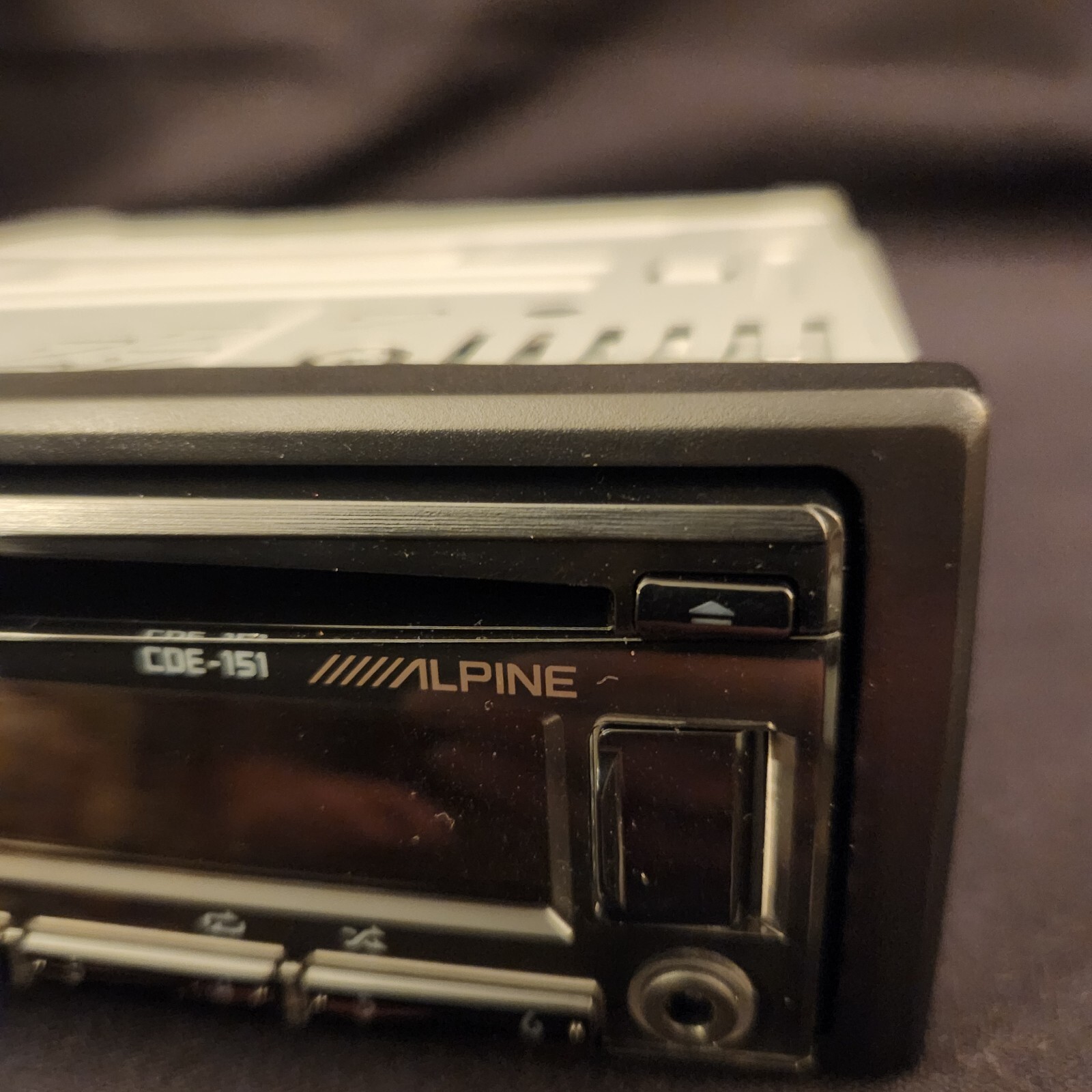 ALPINE CDE-151 CAR AUDIO STEREO AM/FM CD PLAYER IN DASH USB AUX-IN UNIT