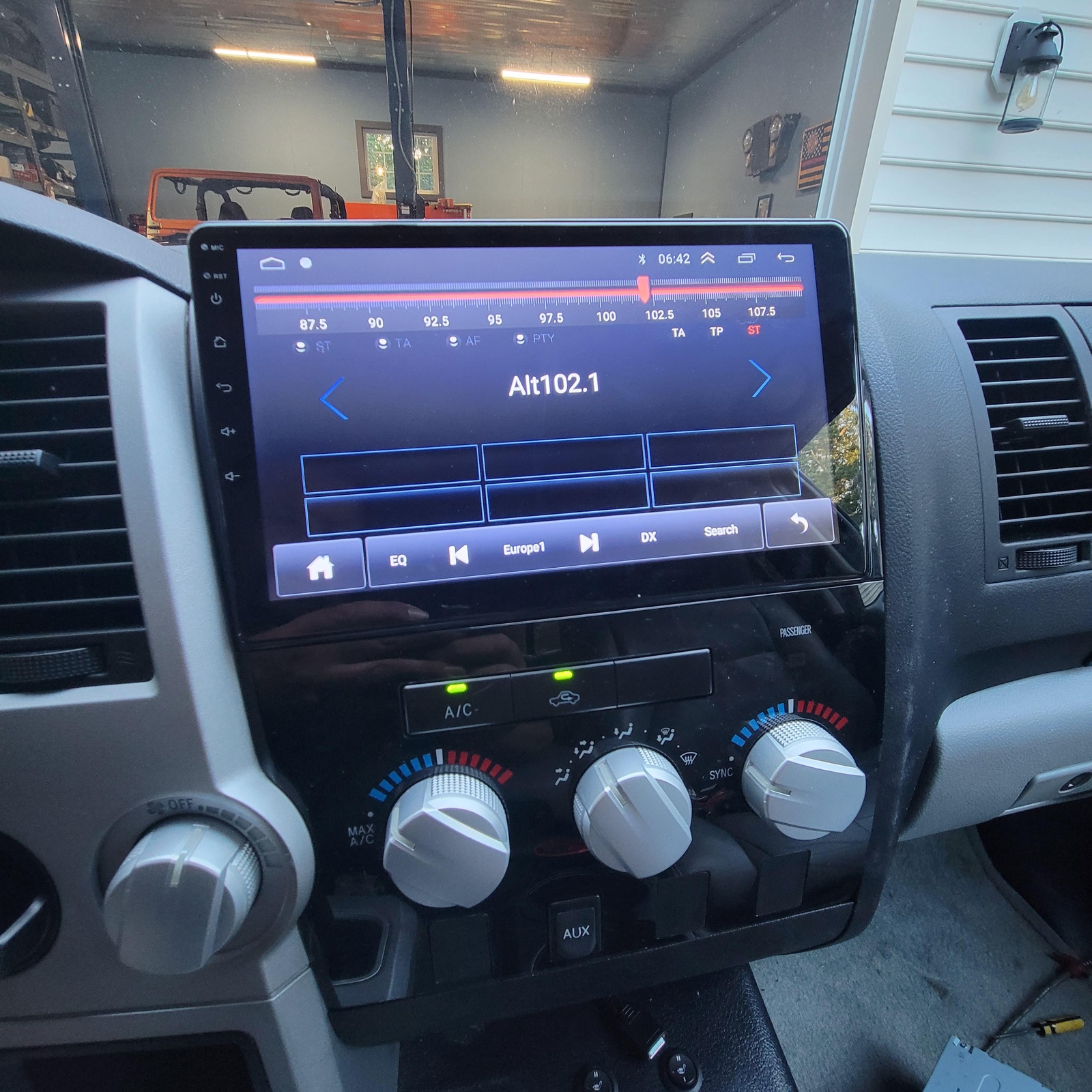 For Toyota Tundra 2007-2013 Sequoia 2008-2019 Android 12 Car BT Stereo GPS Radio