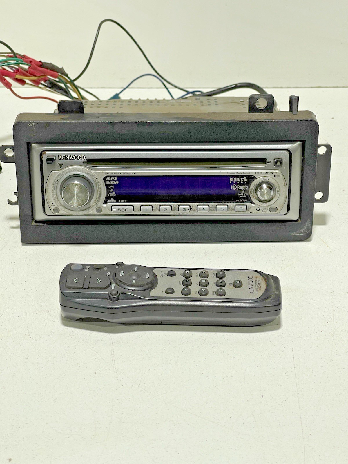 Kenwood KDC-MP228 Stereo Radio CD Player MP3 WMA 50wX4 & REMOTE CC 11
